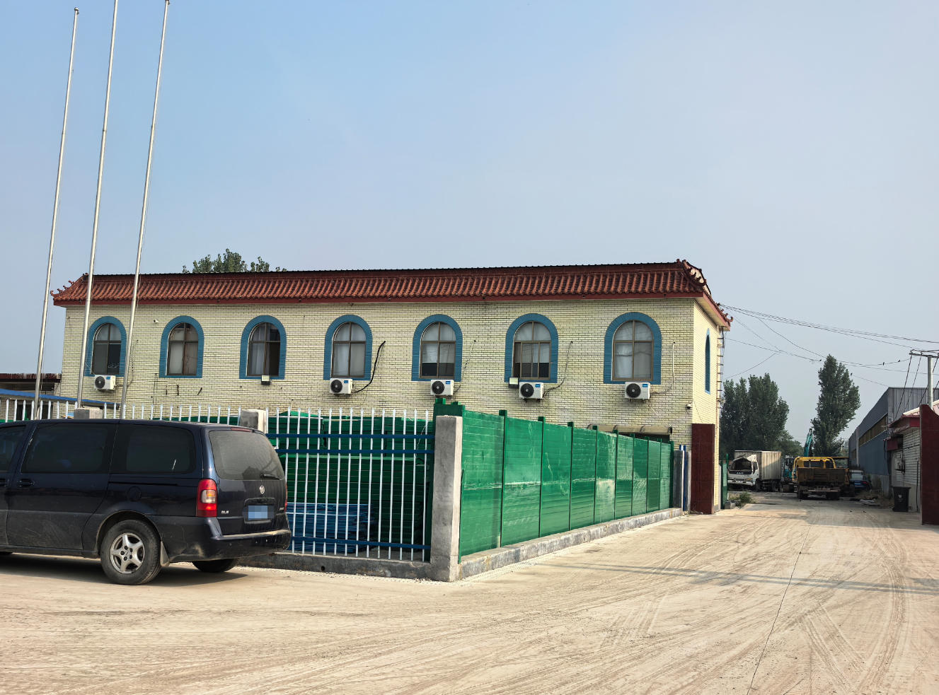 保定市满城107国道边新建厂库房出租/另有在建厂区，可做定制厂房