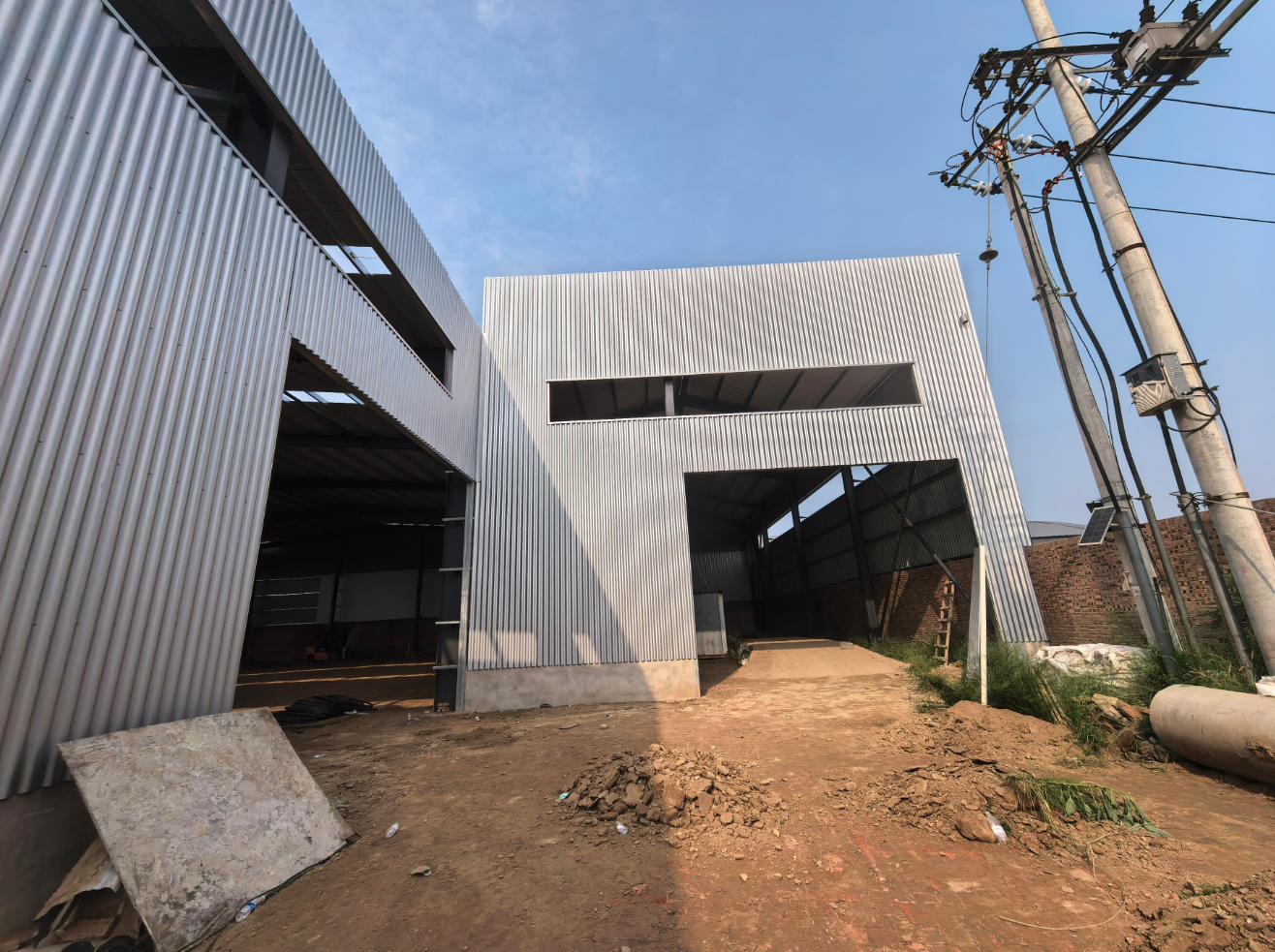 保定市满城107国道边新建厂库房出租/另有在建厂区，可做定制厂房